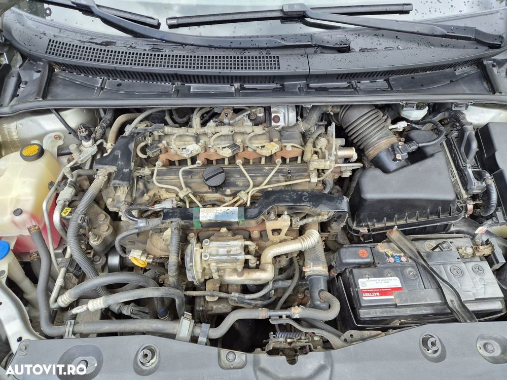 Toyota Avensis 2.0 D-4D Elegance - 15