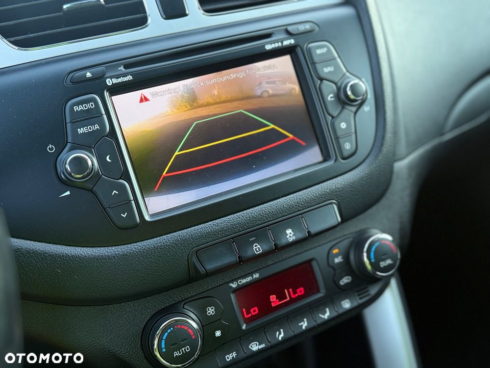Kia Ceed - 10