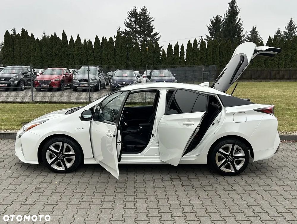 Toyota Prius Hybrid Comfort - 18