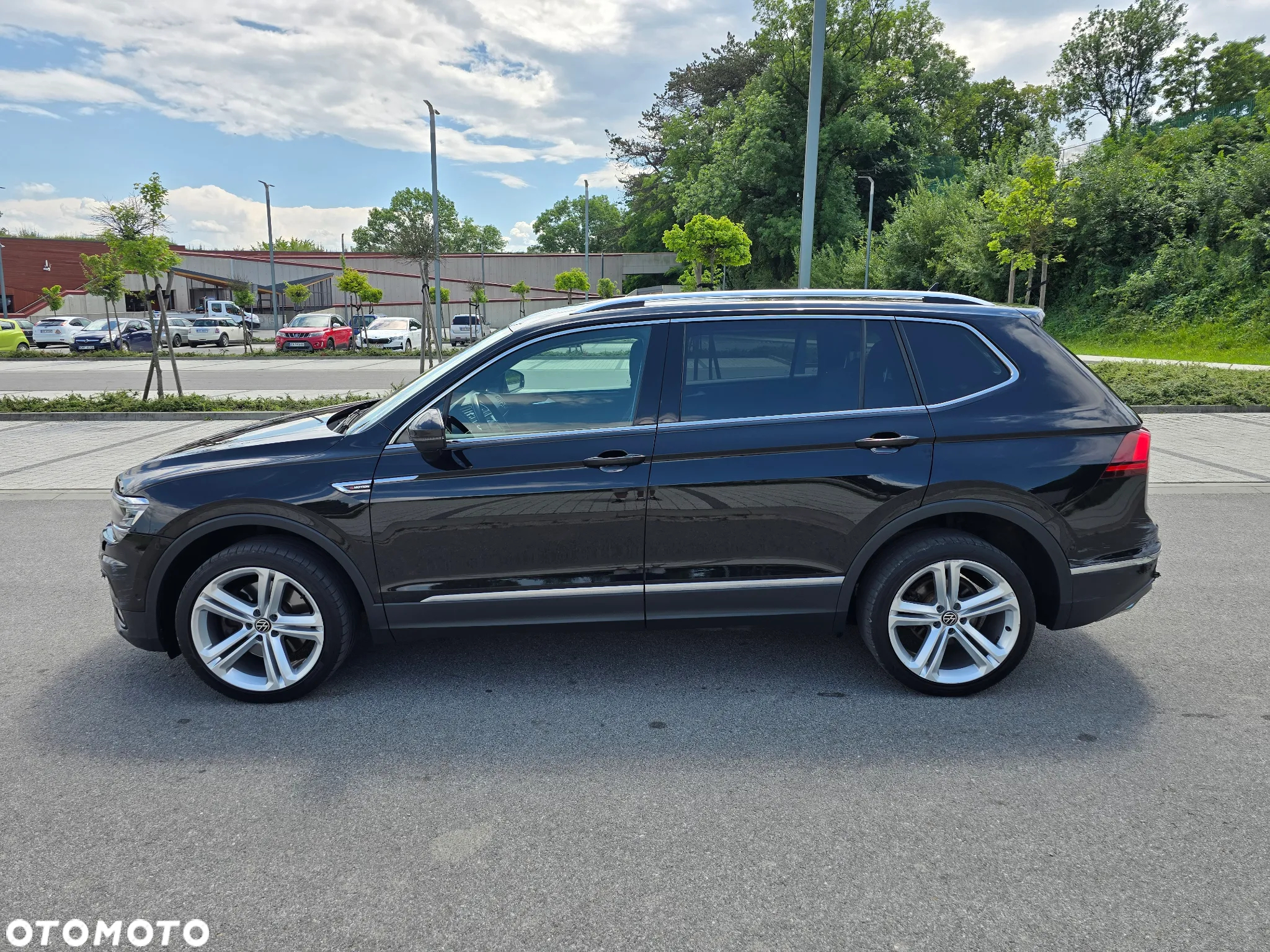 Volkswagen Tiguan Allspace 2.0 TSI 4Mot Highline DSG - 2