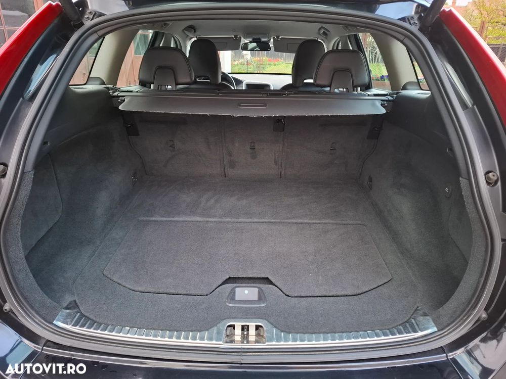 Volvo XC 60 D5 AWD Summum - 10