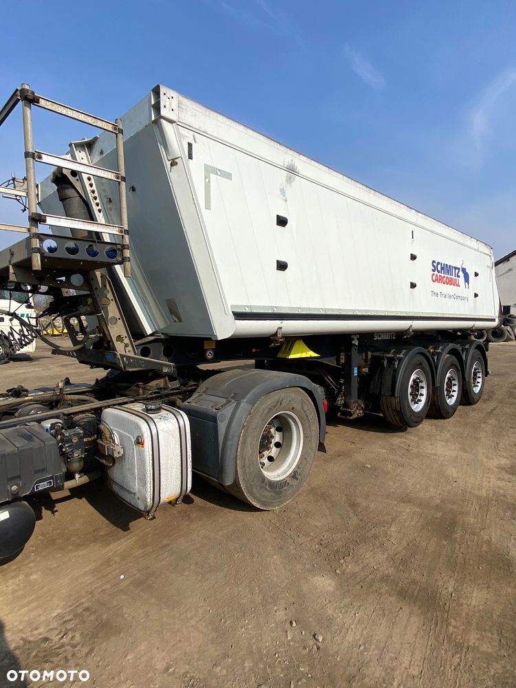 Schmitz Cargobull SKI 24 - 3