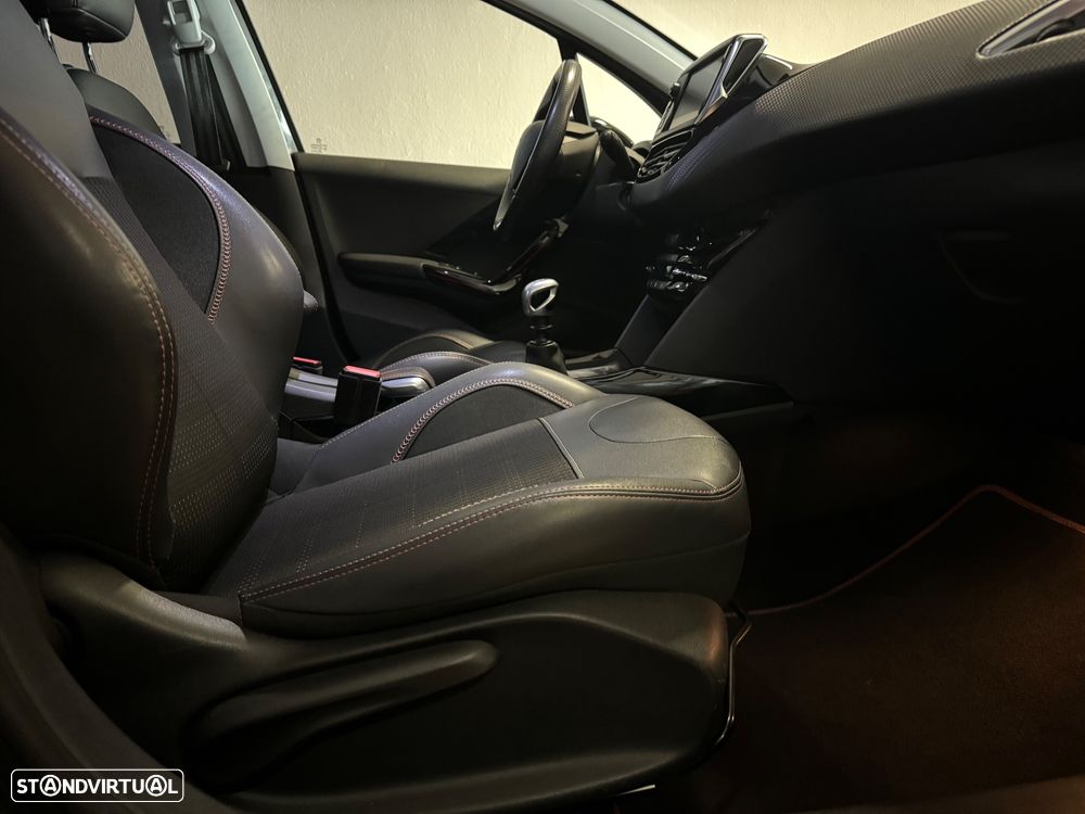 Peugeot 2008 PureTech 130 Stop&Start GT-Line Edition - 10
