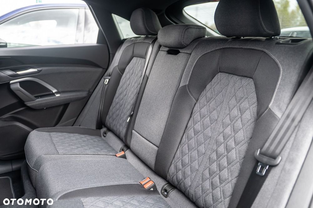 Audi Q5 Sportback - 15