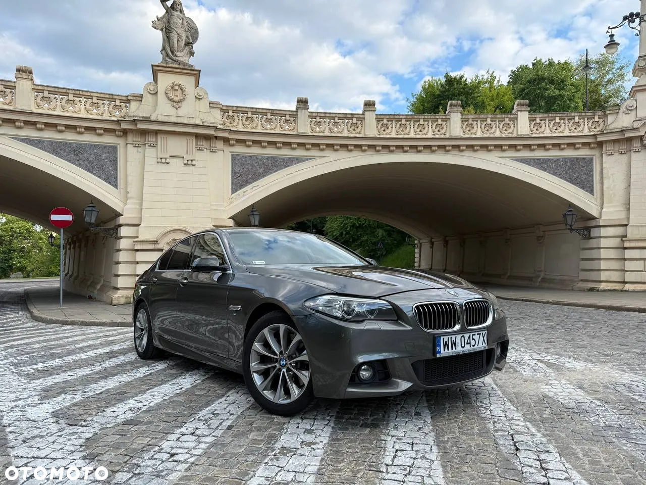 BMW Seria 5 525d xDrive - 2
