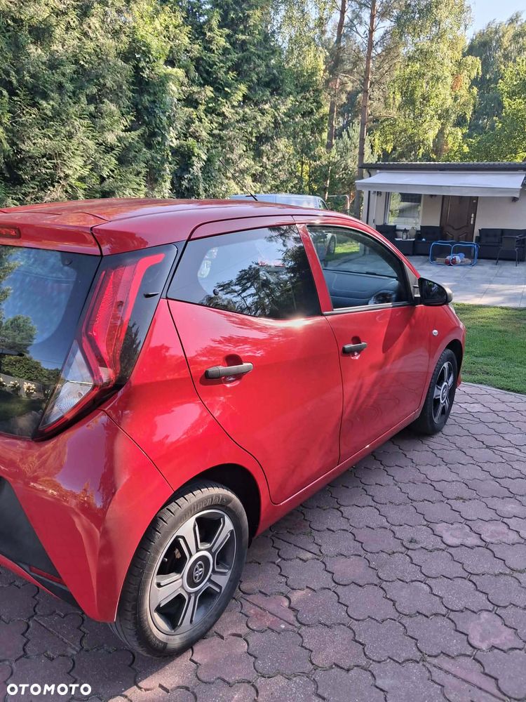 Toyota Aygo x-play - 4