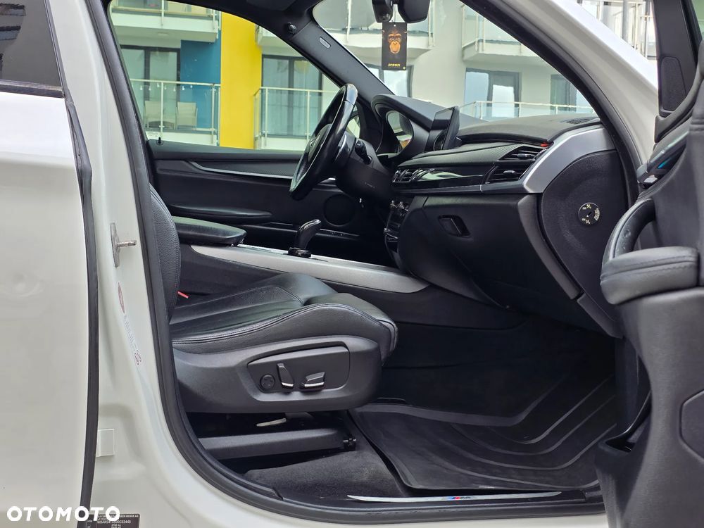 BMW X5 xDrive30d - 33