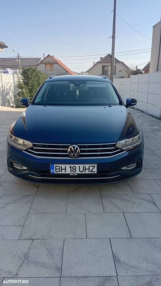 Volkswagen Passat - 1