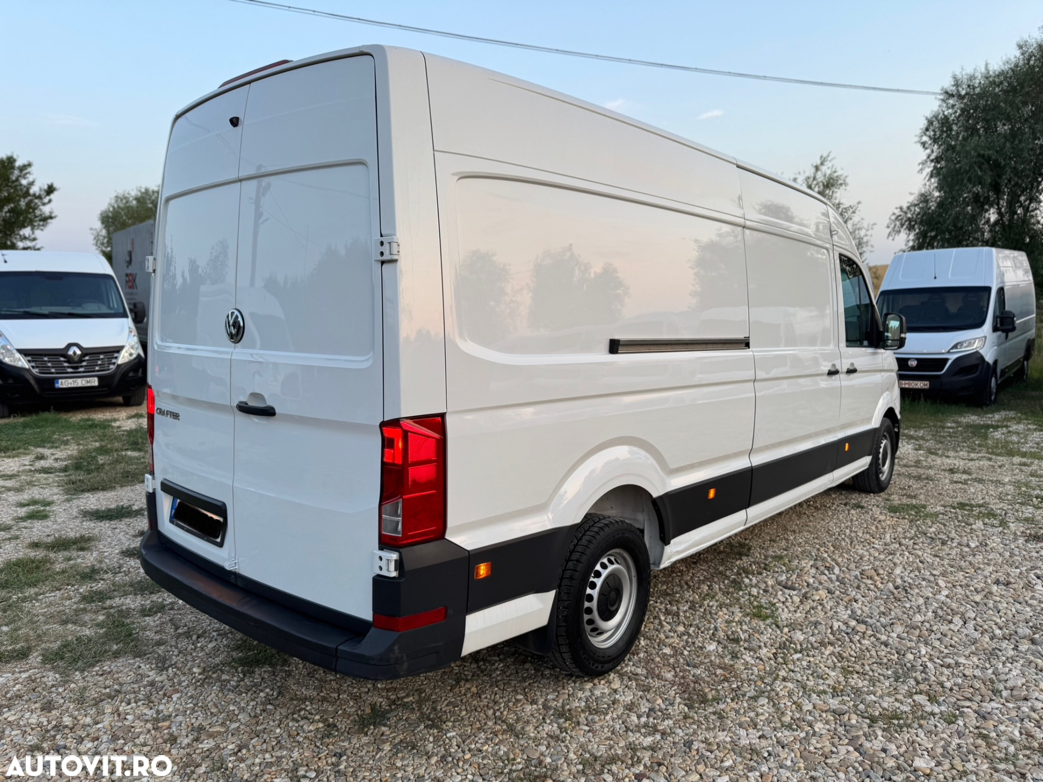 Volkswagen Crafter 2.0 Tdi 140cp Tractiune fata - 3