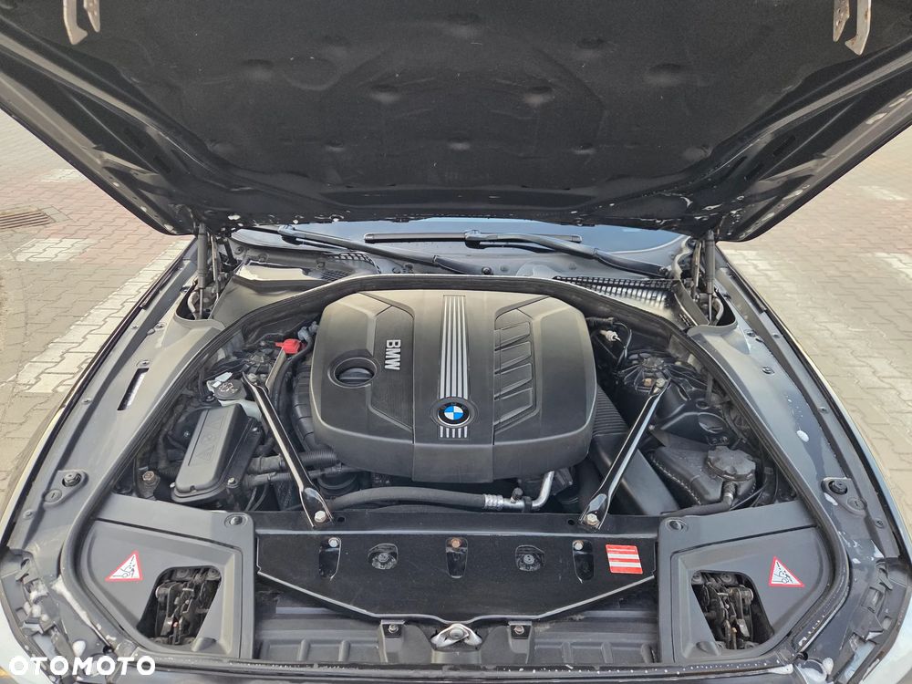 BMW Seria 5 520d - 35