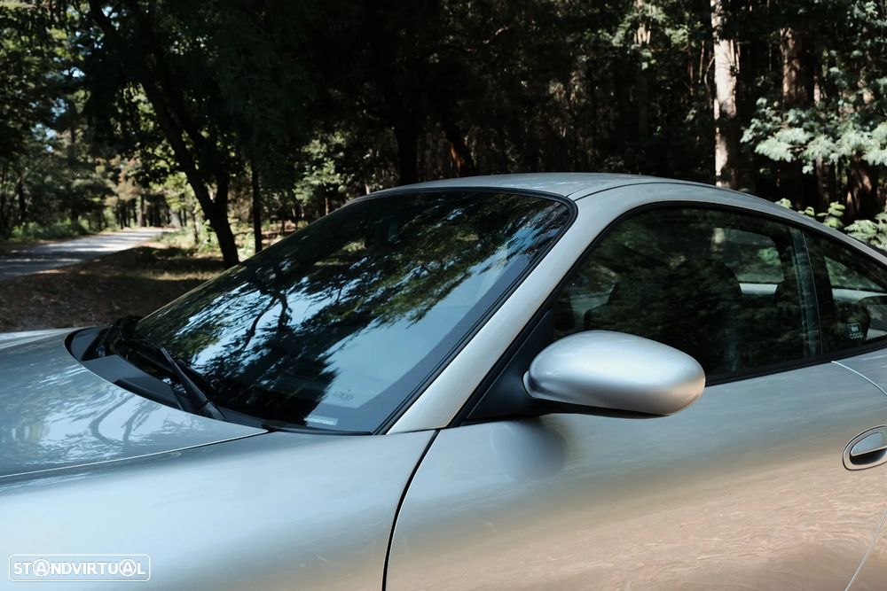 Porsche 911 (996) Carrera 4 Coupé - 16