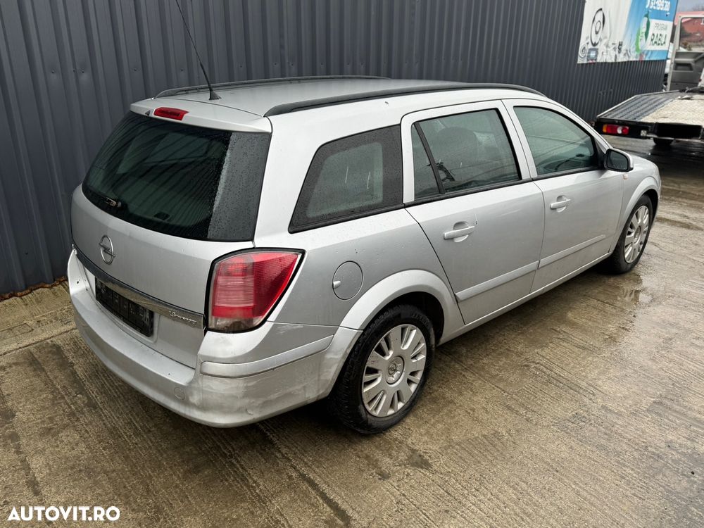 Dezmembrez Opel Astra H 1.6 Z16XEP Combi 2005 - 4