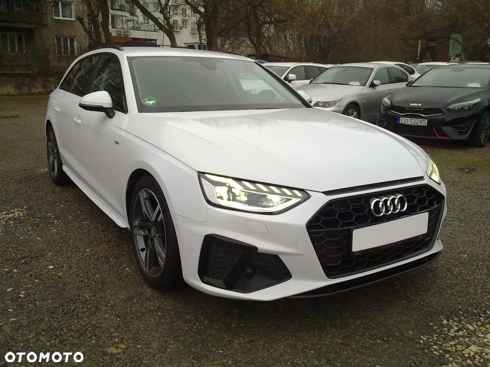 Audi A4 Avant 35 TDI S tronic S line - 2