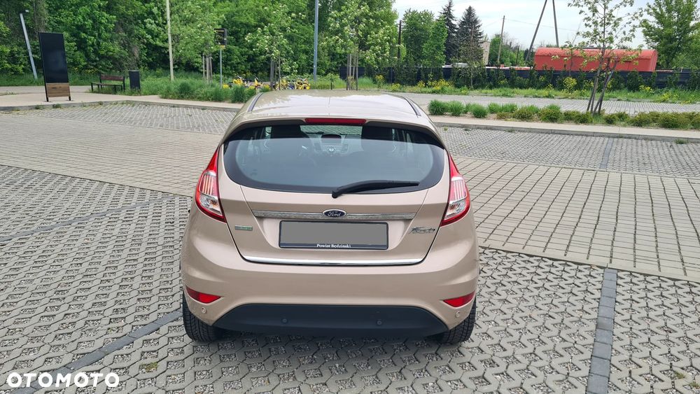 Ford Fiesta 1.0 EcoBoost S&S TITANIUM - 11