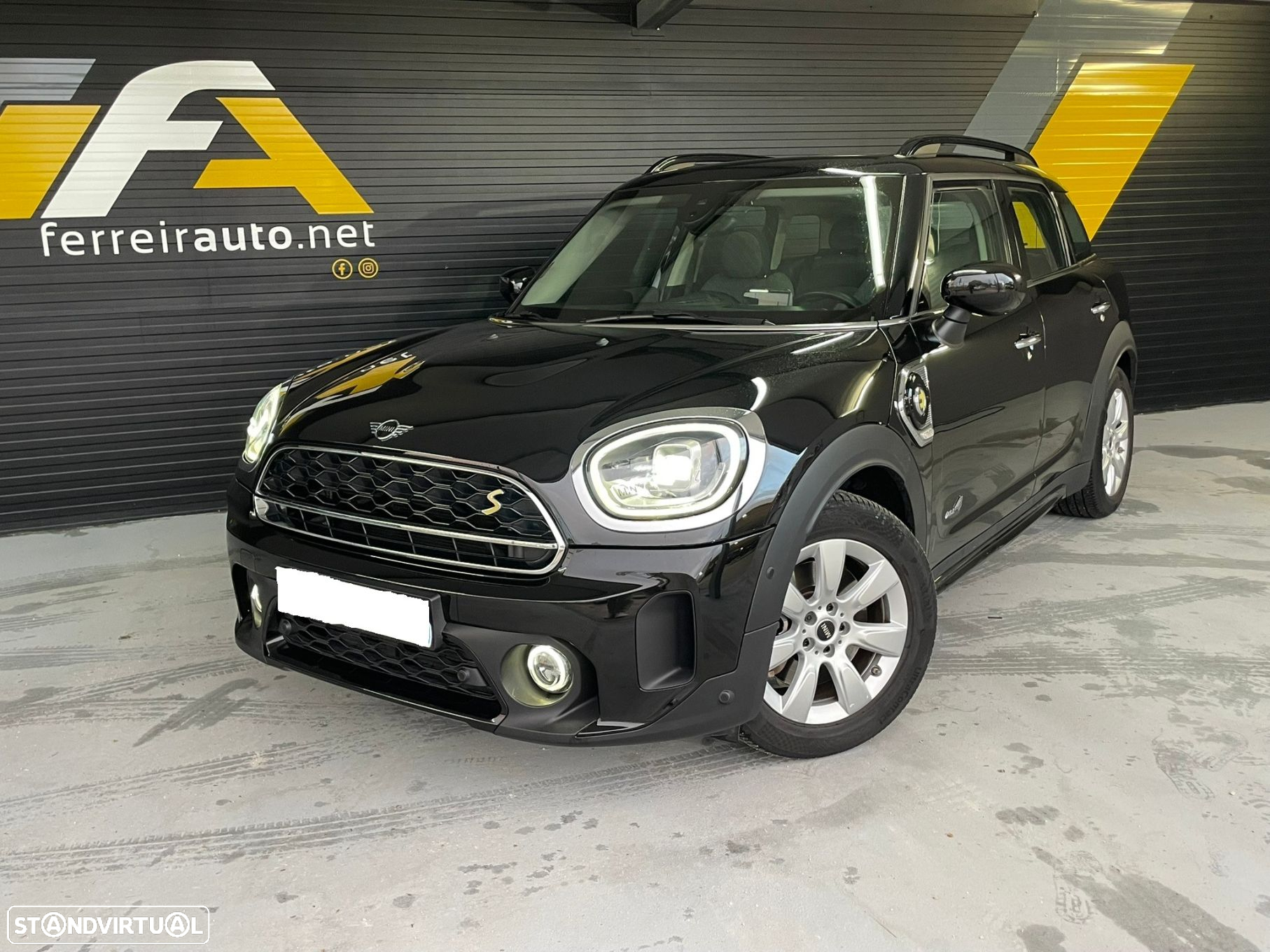 MINI Countryman Cooper SE Premium Essential Auto - 3