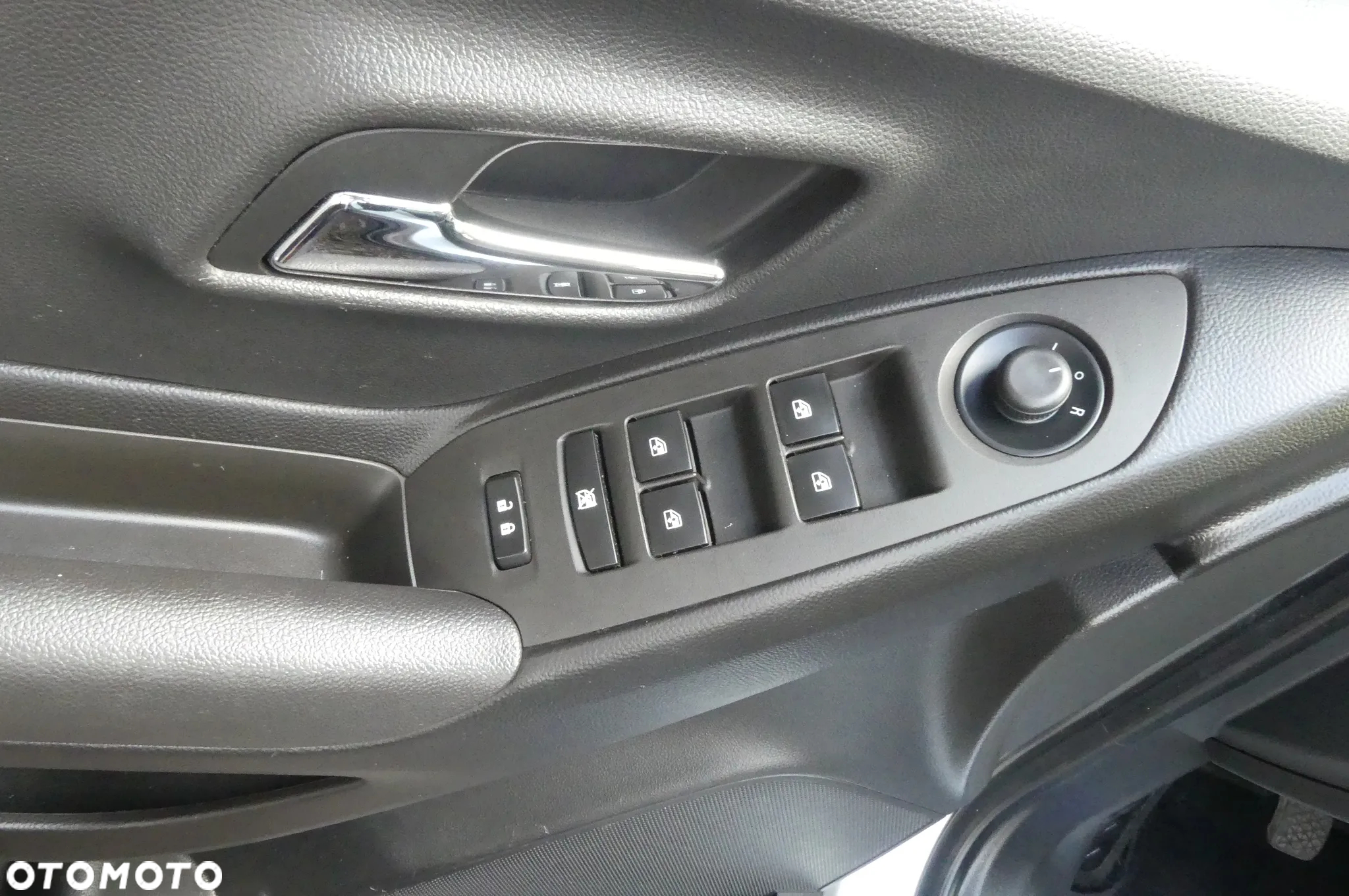 Chevrolet Trax 1.4 T LS - 20