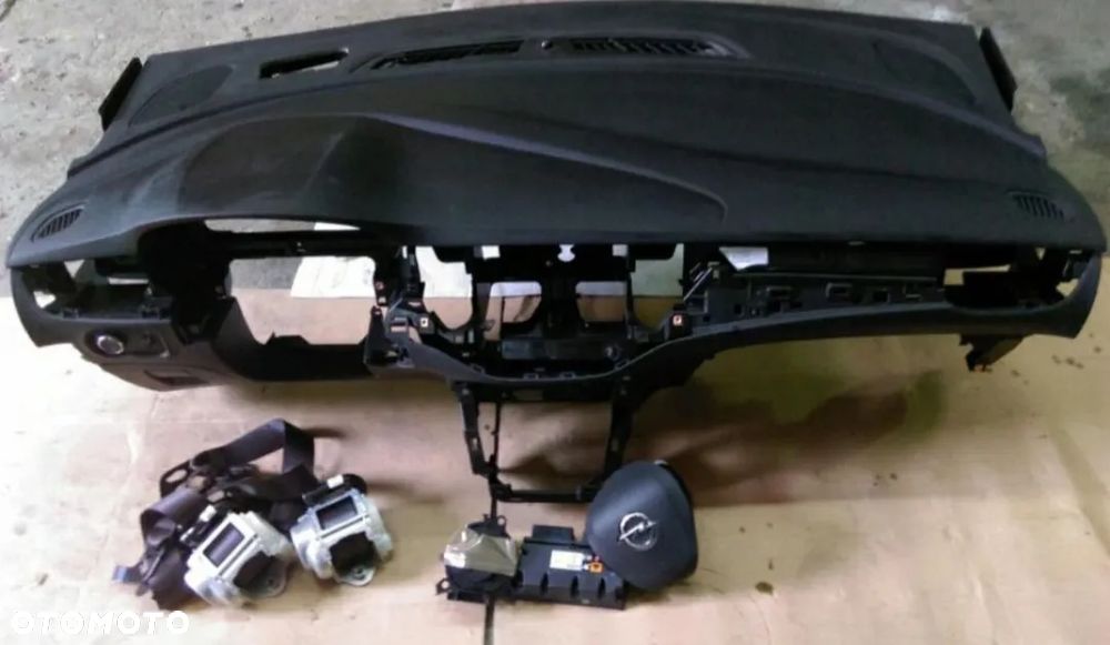 Opel Astra 5 K  Deska Konsola Kokpit Airbag Pasy Zestaw - 1