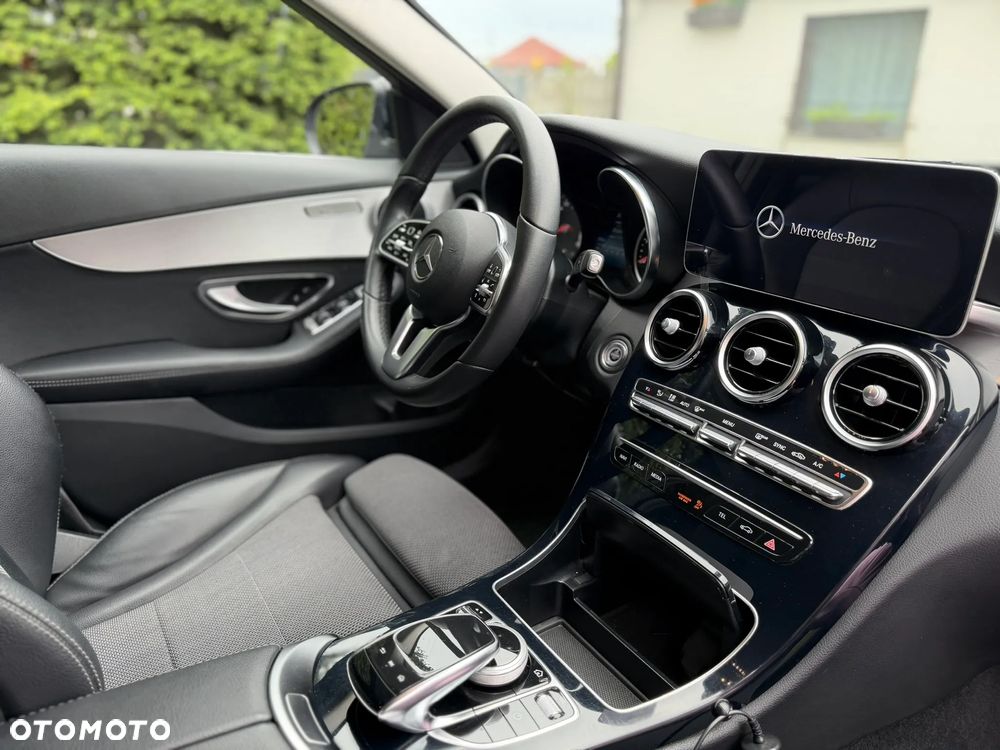 Mercedes-Benz Klasa C 220 d 9G-TRONIC - 16