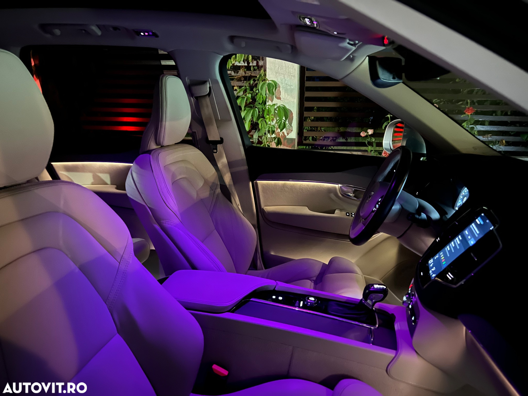 Volvo XC 90 D5 AWD R-Design - 18