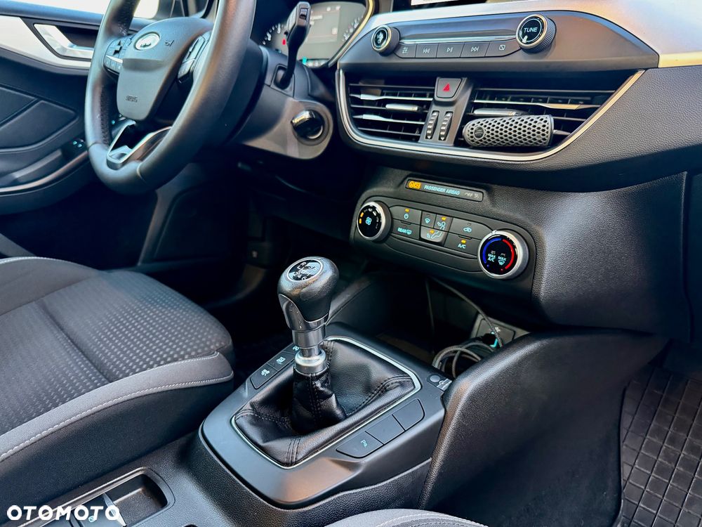 Ford Focus - 8