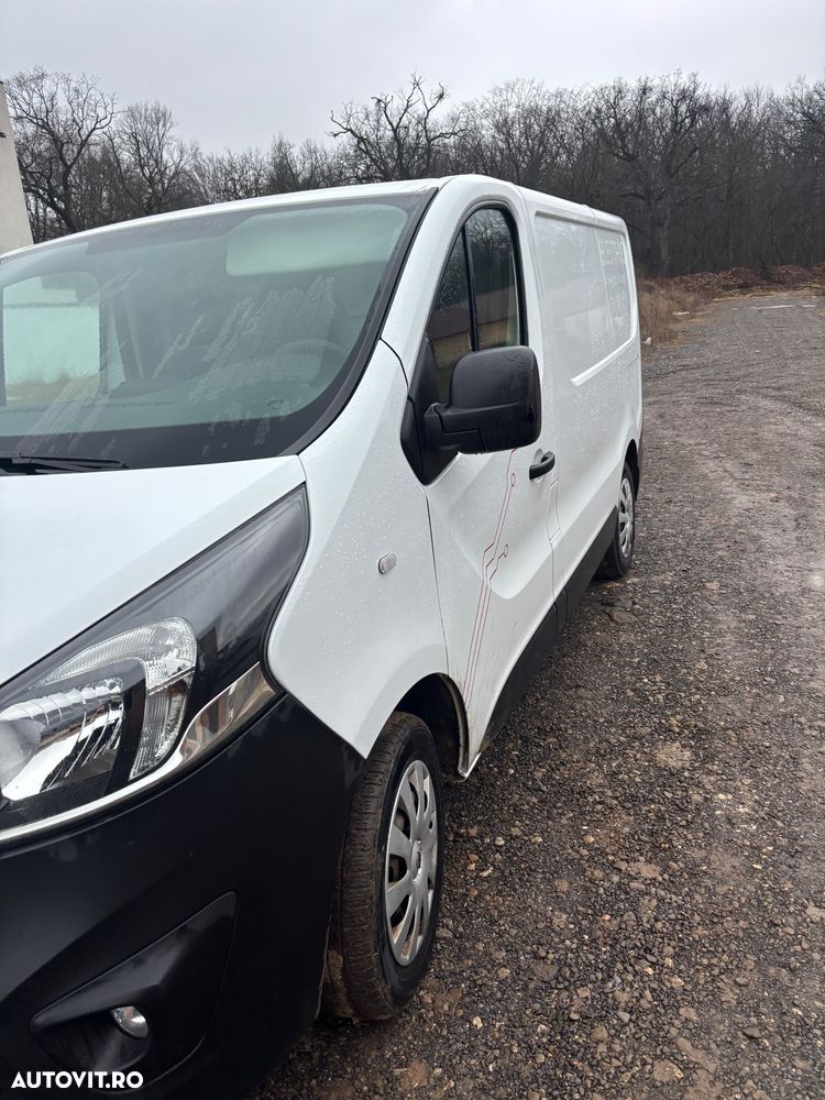 Opel Vivaro - 1