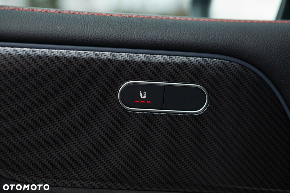 Mercedes-Benz GLB - 19