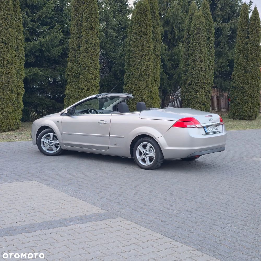 Ford Focus 1.6 16V Fun X - 10