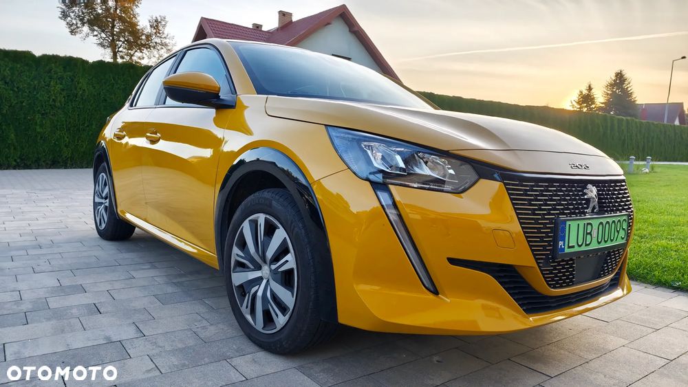 Peugeot 208 - 10