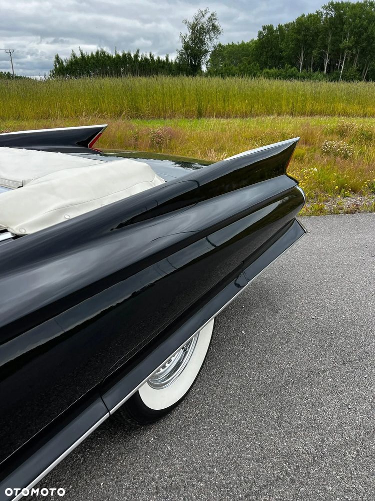 Cadillac Inny - 11