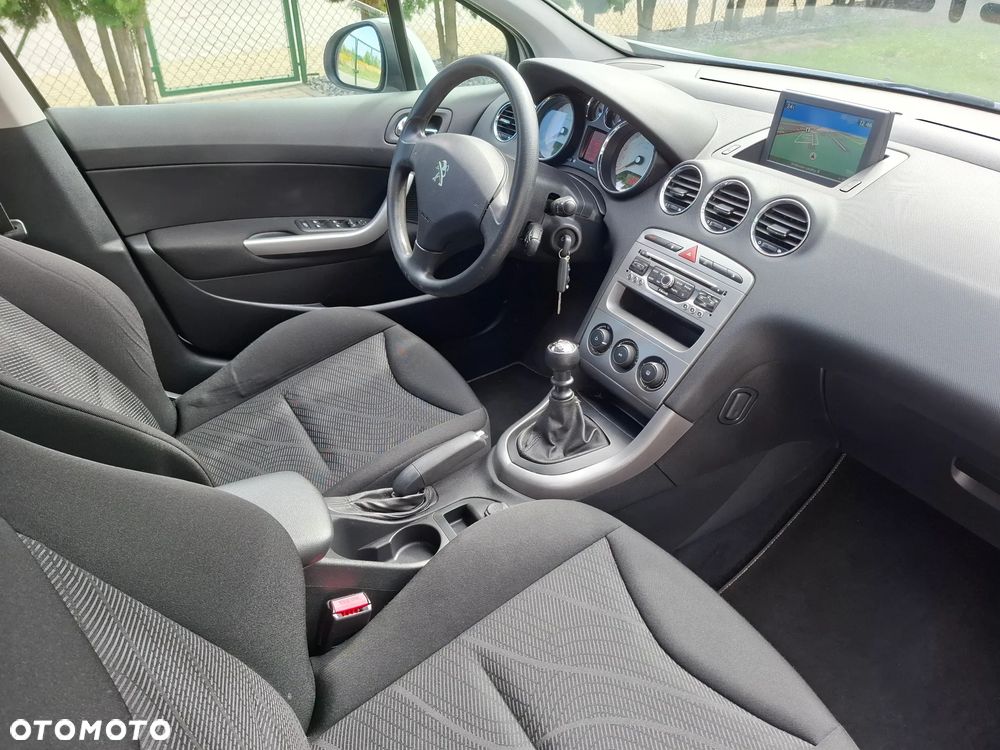 Peugeot 308 e-HDi FAP 115 Stop&Start Business Line Niveau 1 - 5