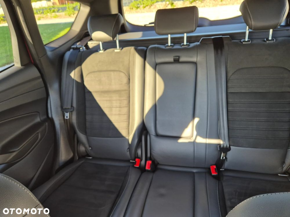 Ford Kuga 2.0 TDCi 4x4 ST-Line - 36