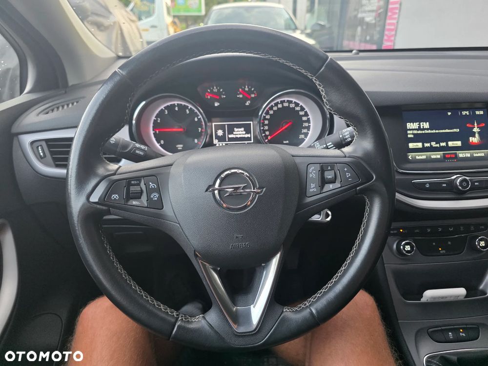 Opel Astra 1.4 T Enjoy - 12
