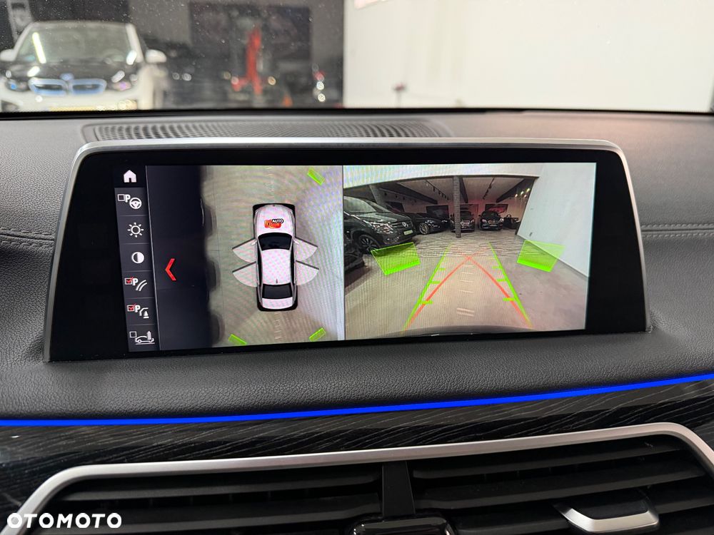 BMW Seria 7 740d xDrive - 36