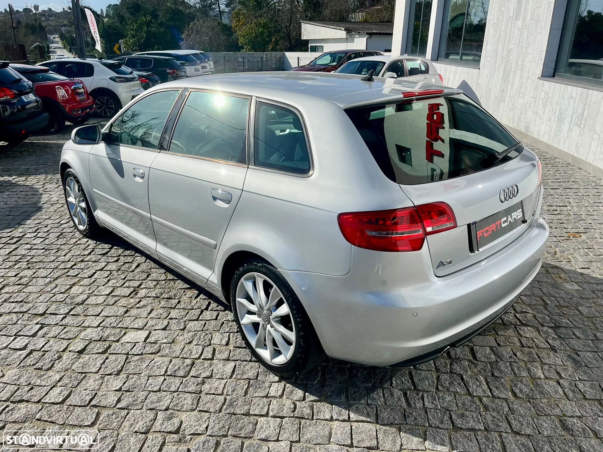 Audi A3 Sportback 1.6 TDI Attraction S-Tronic - 4