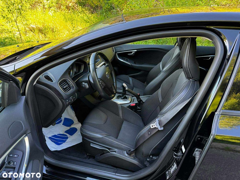 Volvo V40 - 2