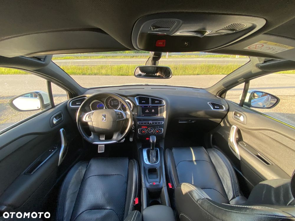 DS Automobiles DS 4 - 12