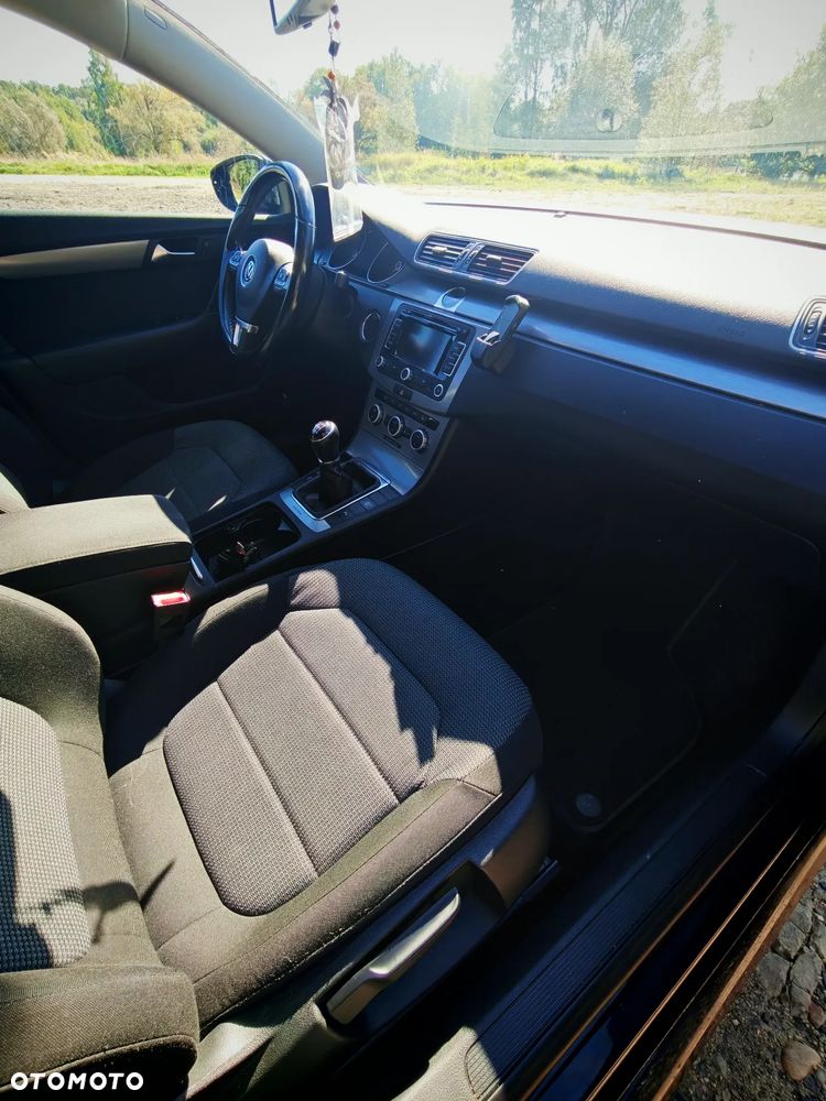 Volkswagen Passat - 3