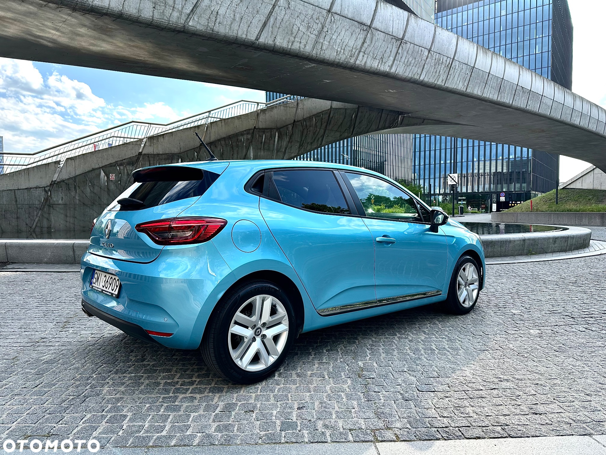 Renault Clio - 2