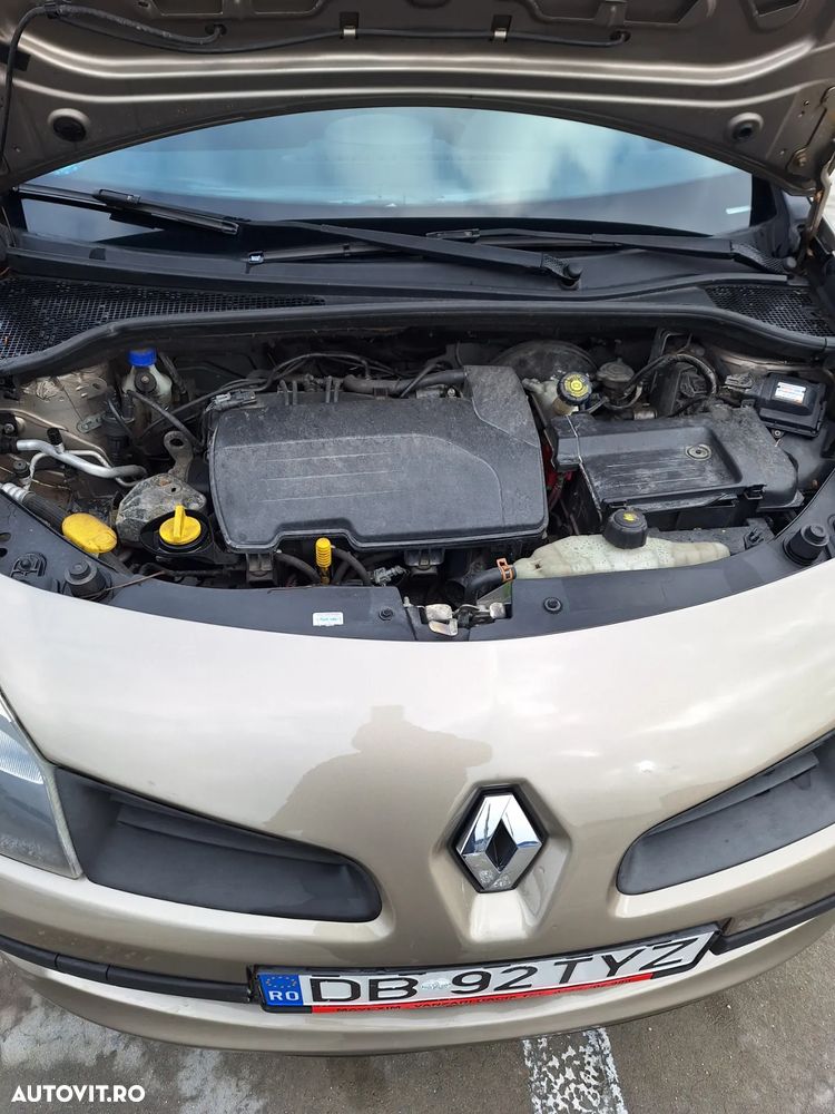 Renault Clio 1.2 16V Grandtour Authentique - 15