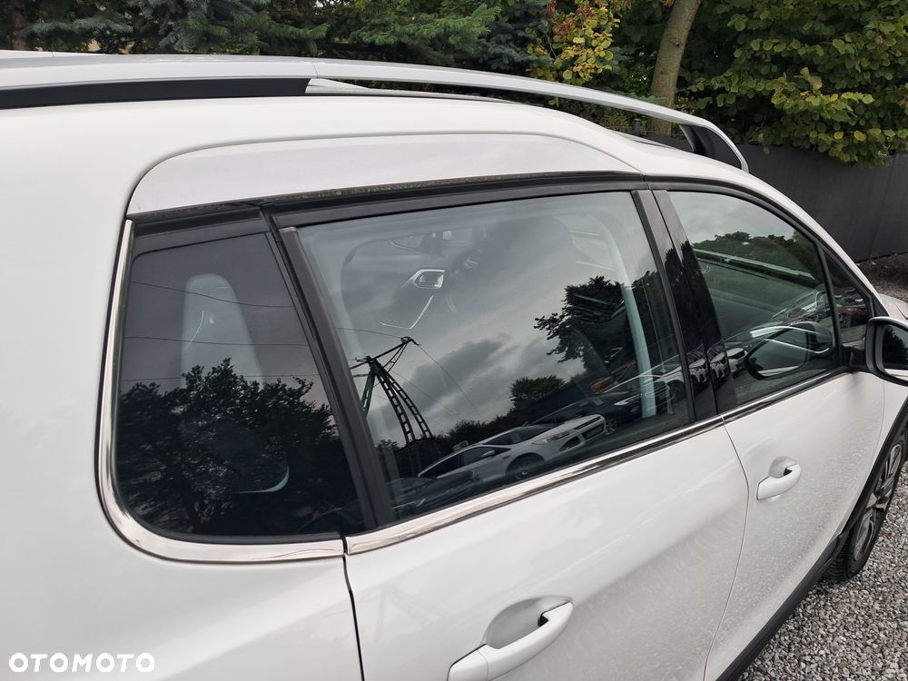 Peugeot 2008 1.6 BlueHDi Allure - 22