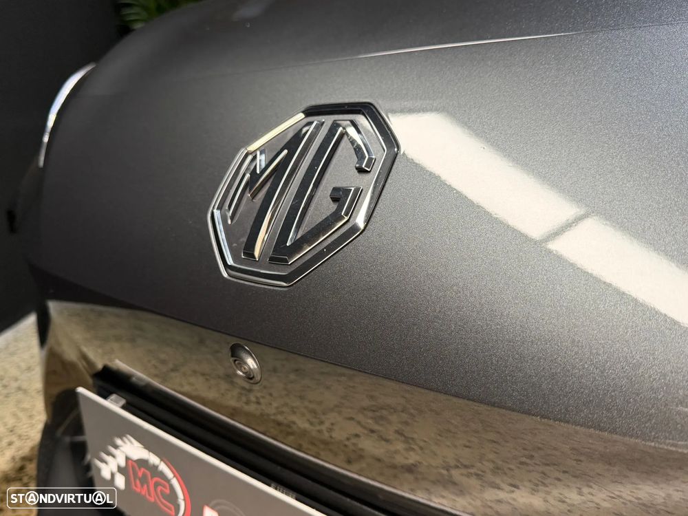 MG MG4 64 kWh Luxury - 8