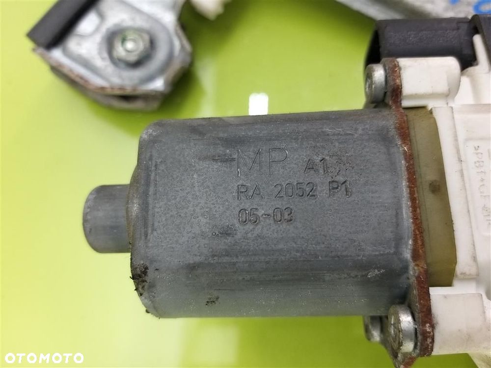 Podnośnik szyby przód prawy Smart Forfour  I 2004-2006 BOSCH - 3