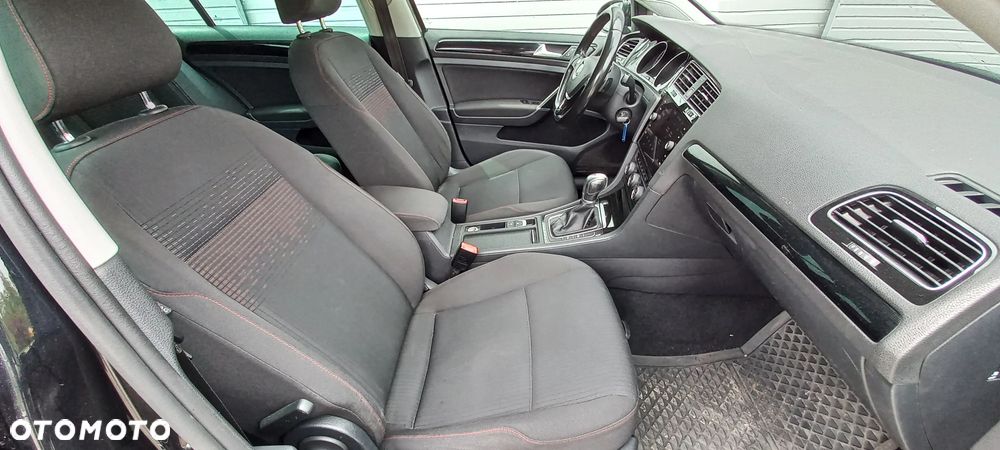 Volkswagen Golf 1.6 TDI DSG Sound - 17