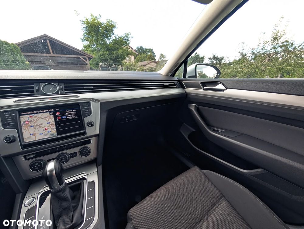 Volkswagen Passat 2.0 TDI BMT Comfortline DSG - 10