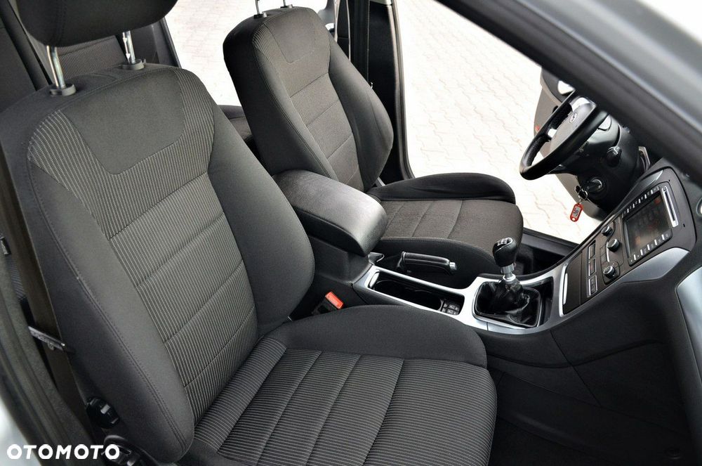 Ford Mondeo - 24