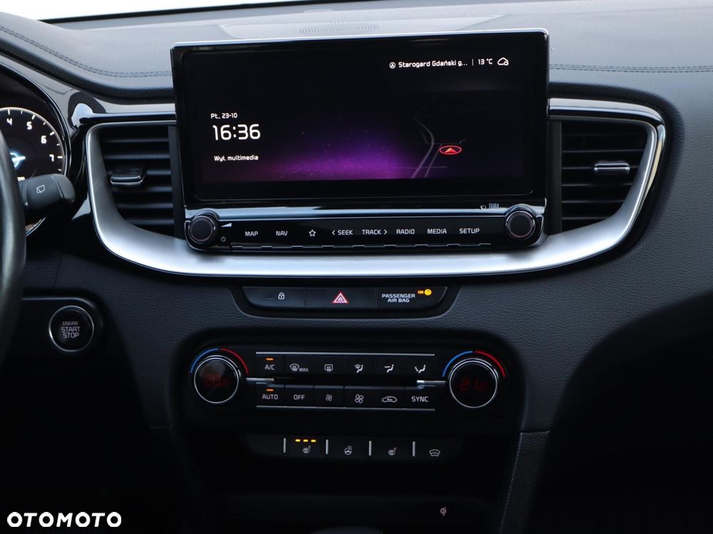 Kia XCeed - 12
