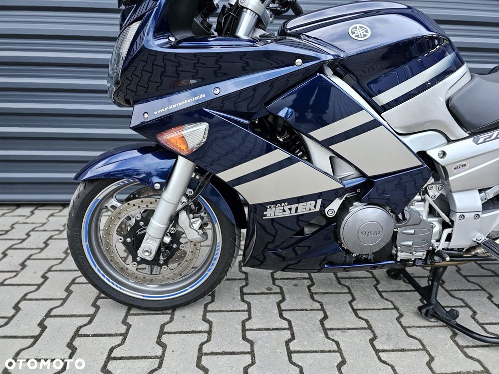 Yamaha FJR - 11