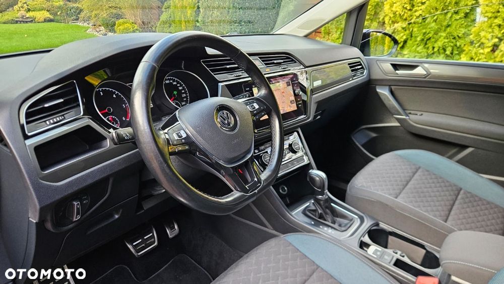 Volkswagen Touran 2.0 TDI SCR DSG IQ.DRIVE - 14