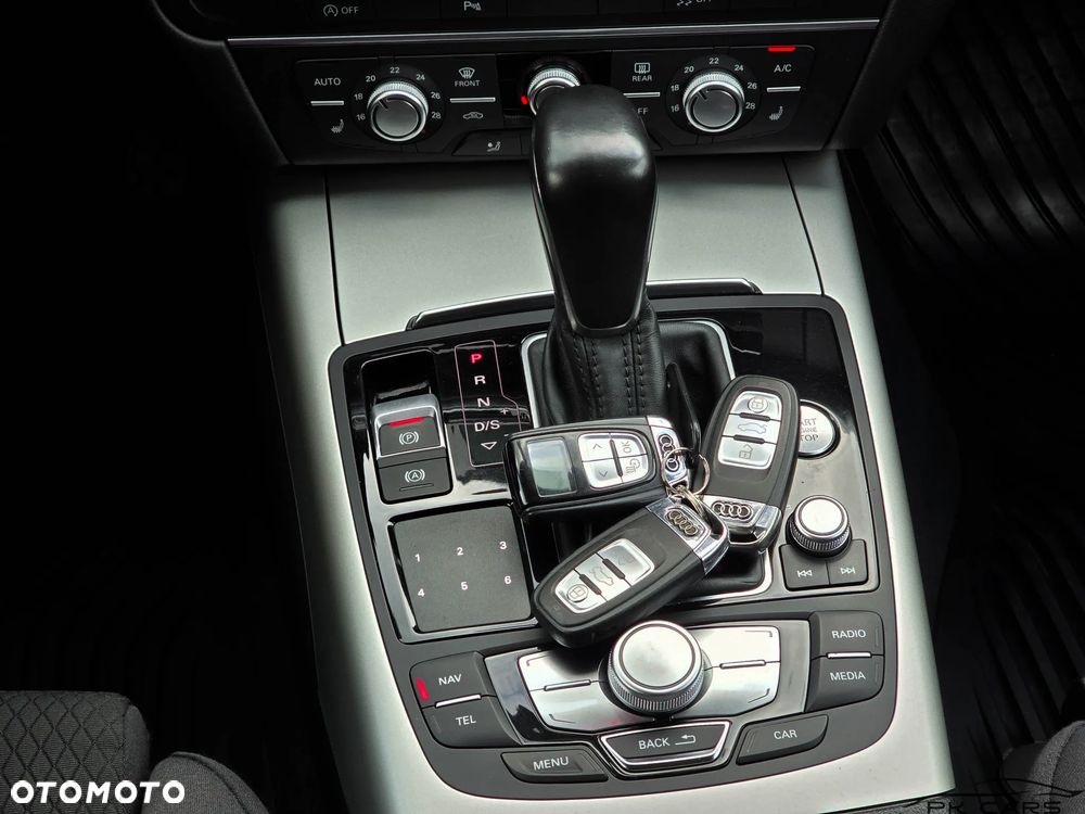 Audi A6 Avant 2.0 TDI Quattro S tronic - 23