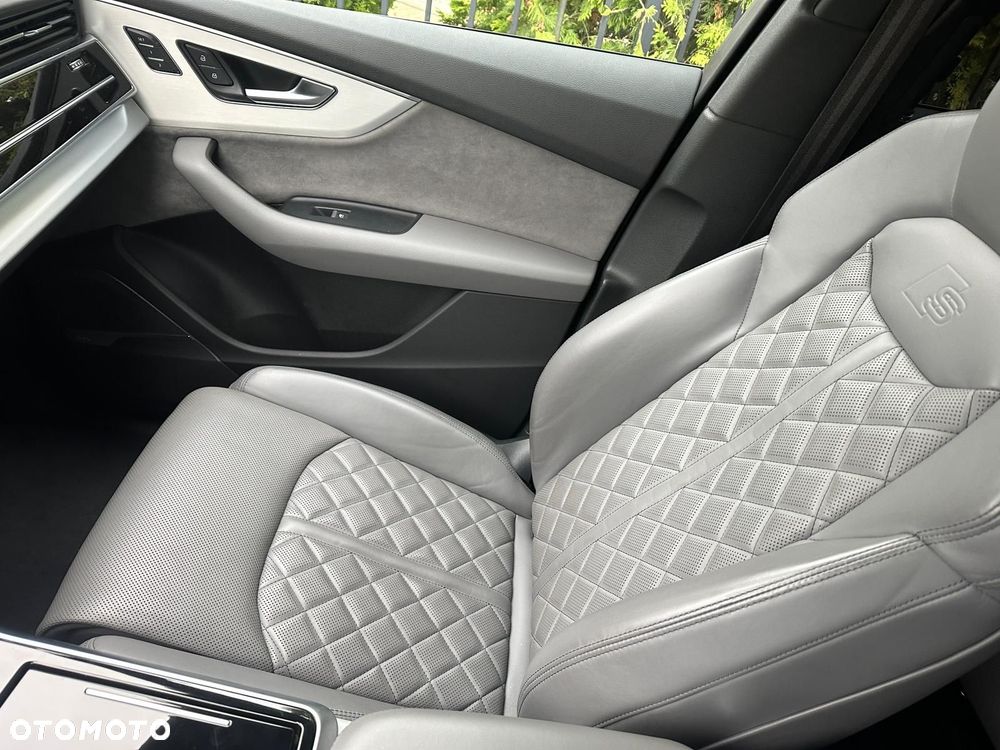 Audi Q7 - 3